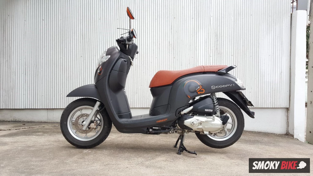 Honda Scoopy 110cc motorbike rental Bangkok